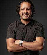 Book an Appointment with Dr. Julio Cruz Gonzalez at Meraki Chiropractic