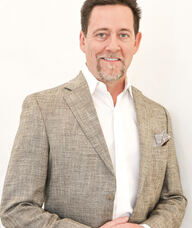 Book an Appointment with Dr. Eric Zoog for Aesthetics