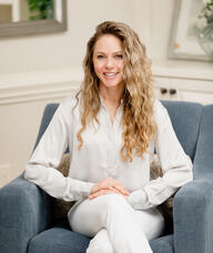 Book an Appointment with Holly Russell for Psychotherapy