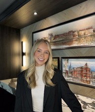 Book an Appointment with Jessie Van Esch for FREE Consultation