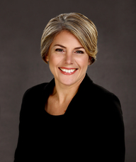 Book an Appointment with Dr. Elizabeth Johnsen for Chiropractic