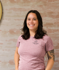 Book an Appointment with Dr. Reanna Untener for Chiropractic