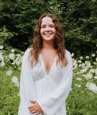 Book an Appointment with Claire Schauf for Chiropractic