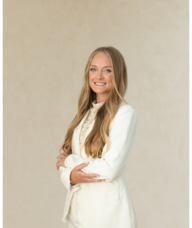 Book an Appointment with Raegan Raguse for New Patient Consultation